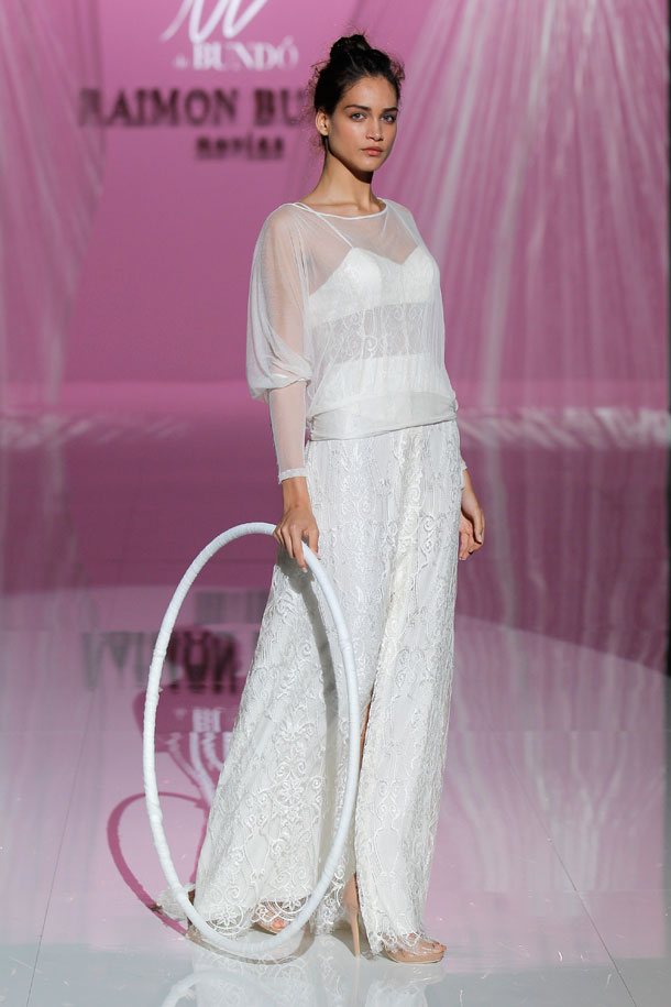 ilovebrides.pt Raimon Bundo 2018 Barcelona Bridal Fashion Week 2017